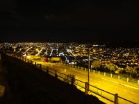 uitzich Quito by night